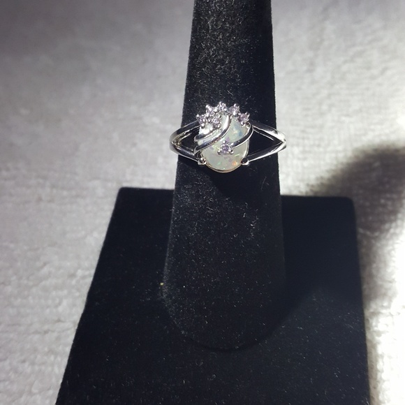 Opal & Amethyst Gemstones w/ Crown Fashion Ring SZ 7 NEW - Picture 1 of 2